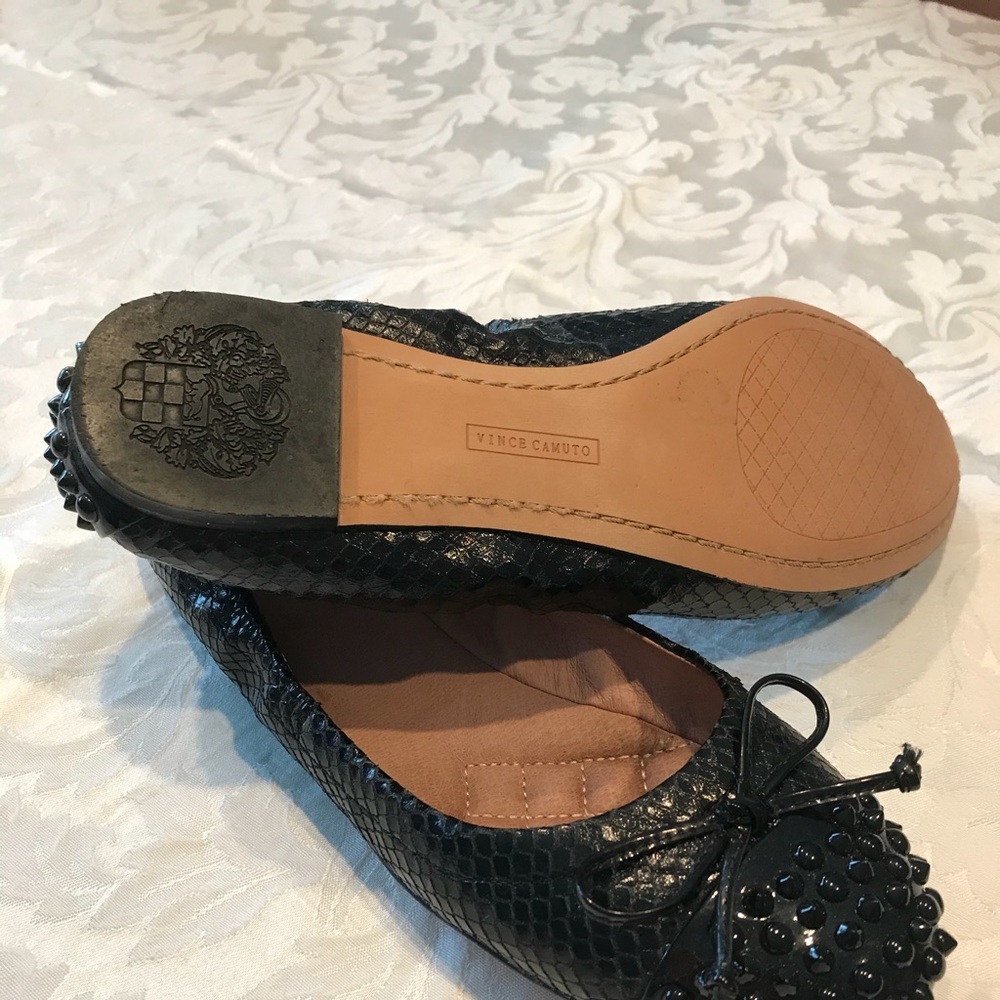 Vince Camuto leather flats 6.5